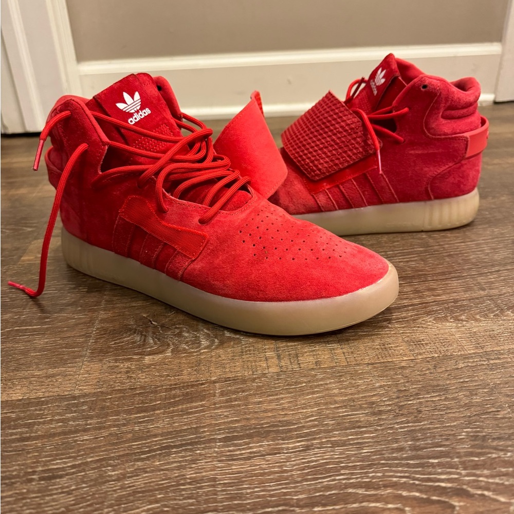 ADIDAS TUBULAR INVADER STRAP size 9.5